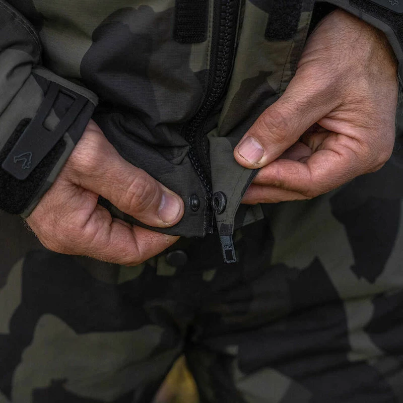 Avid Carp Arctic 50 Camo Suit 4 Avid Carp Arctic 50 Camo Suit - Image 4