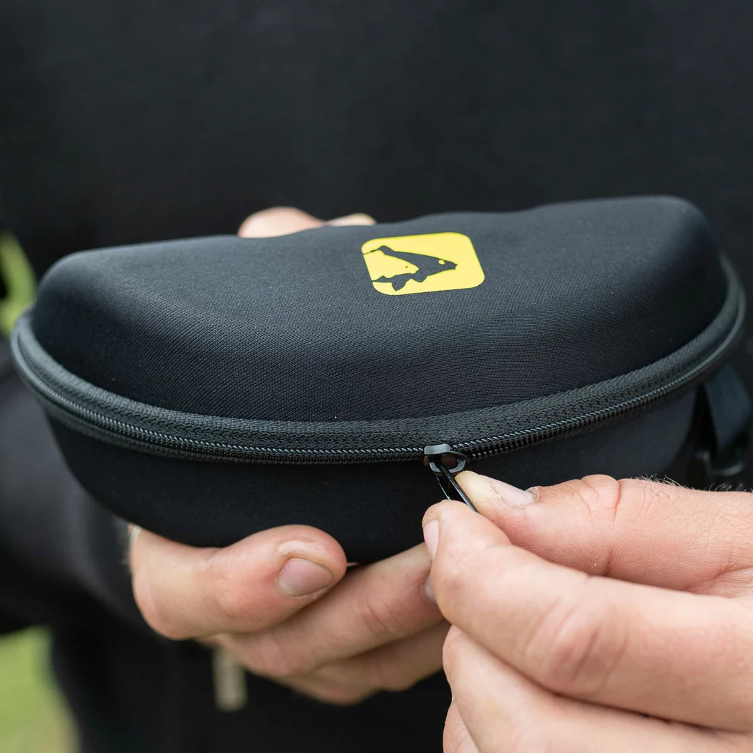 Avid Carp SeeThru TS Classic Polarised Sunglasses 3 Avid Carp SeeThru TS Classic Polarised Sunglasses - Image 3