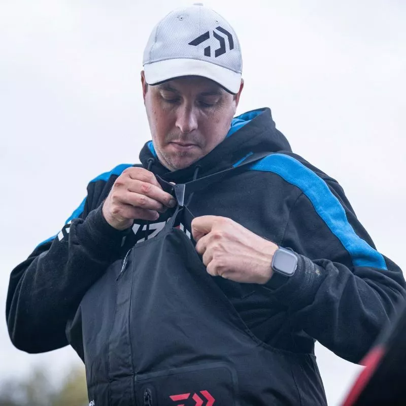 Daiwa Matchman Two Piece Suit 5 Daiwa Matchman Two Piece Suit - Image 5